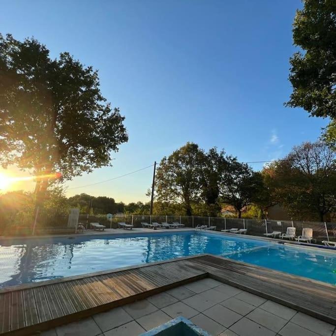 N°2 Gite 4 Personnes* Au Coeur De La Nature Saint-Aubin-de-Nabirat Екстериор снимка